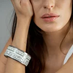 Luxury Barokk Fehér&Platina Finomporcelán Széles Karperec